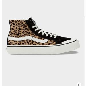 VANS Sk8-Hi 138 Decon SF Womens Shoes